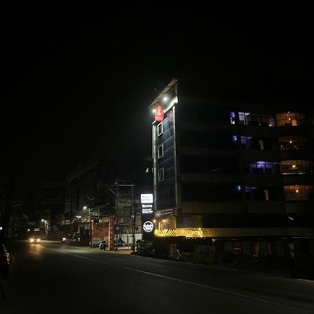 Tower 21 Regency Hotel Kochi Exteriér fotografie